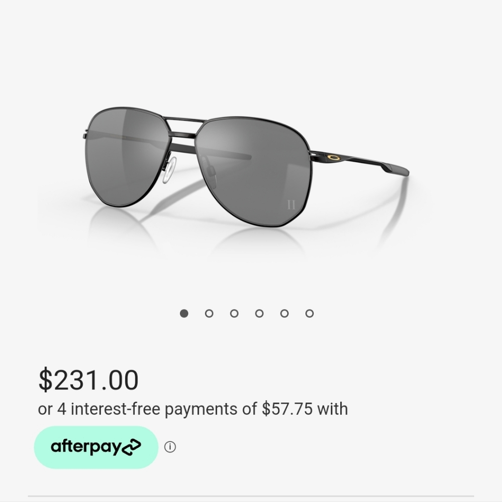 Patrick Mahomes ll Oakley aviator sunglasses